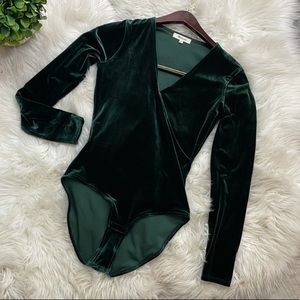 Madewell Velvet Wrap Bodysuit Forest Green (size small)